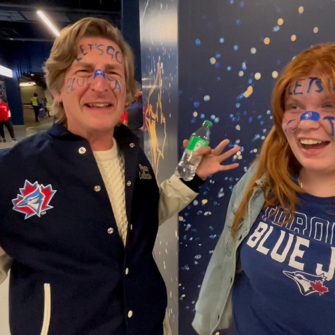 Jays fans celebrate Game 4 win at stadium watch party
